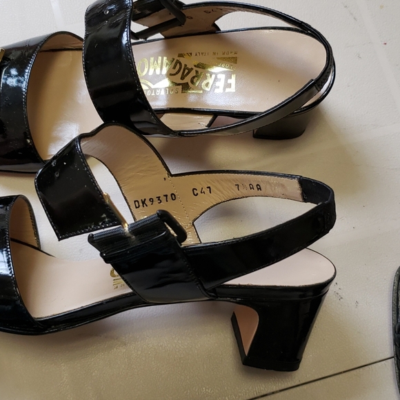 Dress shoes - Picture 3 of 3